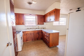 1604 Hull St in Clovis, NM - Building Photo - Building Photo
