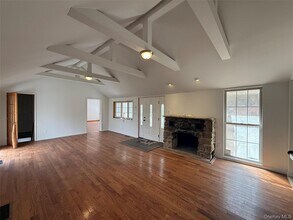 14 Arbutus Trail in Wurtsboro, NY - Building Photo - Building Photo