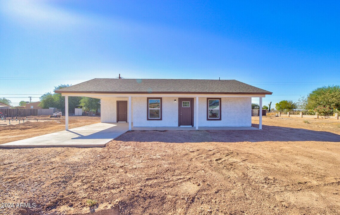 3355 W Tollan Dr in Eloy, AZ - Building Photo