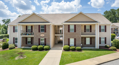 Rim Creek Apartments in Fayetteville, NC - Building Photo - Building Photo