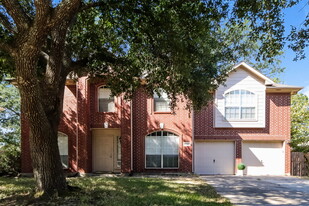 3815 Woodlace Dr in Humble, TX - Building Photo