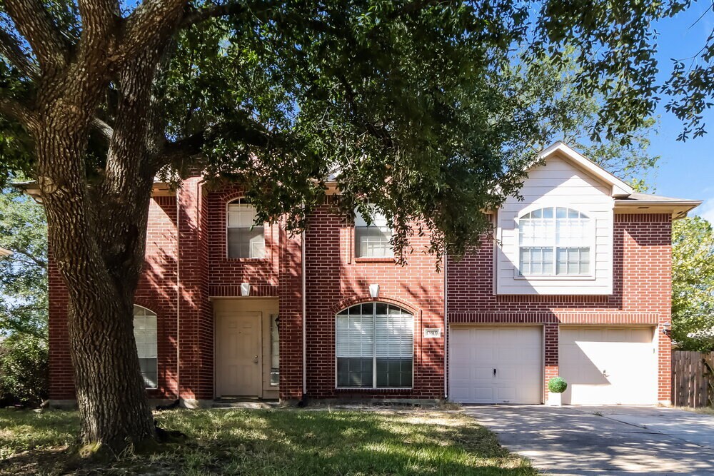 3815 Woodlace Dr in Humble, TX - Building Photo