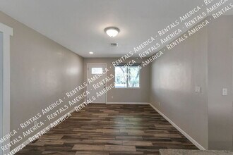 2558 E Alta Vista St in Tucson, AZ - Foto de edificio - Building Photo