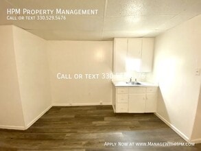 1214 Woodward Pl NW in Canton, OH - Building Photo - Building Photo