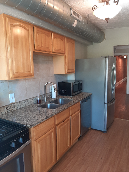 2845 Mayfield Rd-Unit -2849-2 in Cleveland Heights, OH - Building Photo