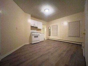 160 Quinnipiac Ave, Unit 2 in New Haven, CT - Building Photo - Building Photo