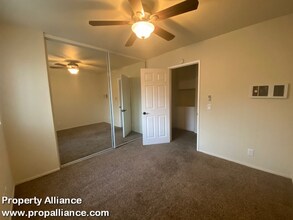 955 Postal Way-Unit -#7 in Vista, CA - Building Photo - Building Photo