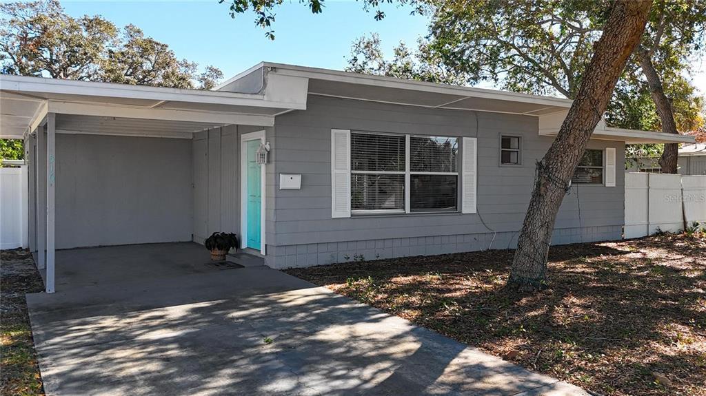 516 64th St S in St. Petersburg, FL - Building Photo