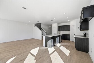 400 Wrangler Ln in Denton, TX - Building Photo - Building Photo