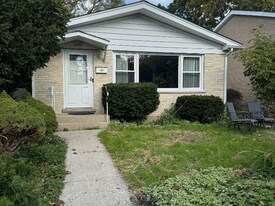 3408 Arcadia St in Evanston, IL - Building Photo
