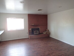 1103 Randall St in Ridgecrest, CA - Building Photo - Building Photo