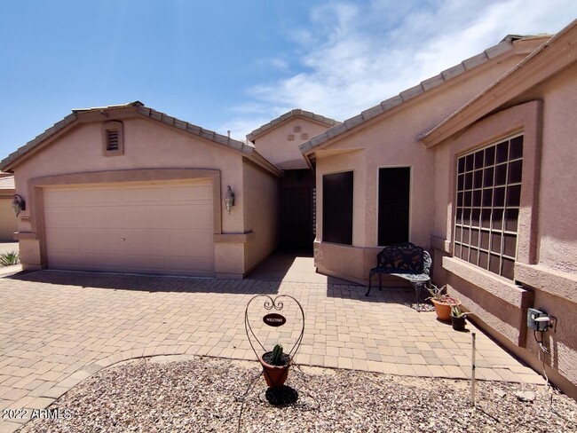 19696 Madison Cir in Maricopa, AZ - Foto de edificio - Building Photo