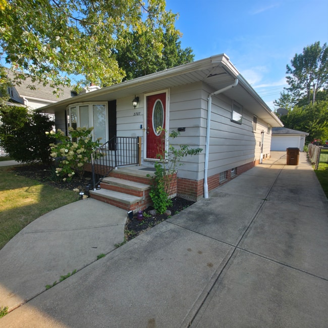 2707 Brookdale Ave in Parma, OH - Building Photo - Building Photo