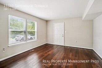 15380 Gatehouse Terrace in Woodbridge, VA - Foto de edificio - Building Photo