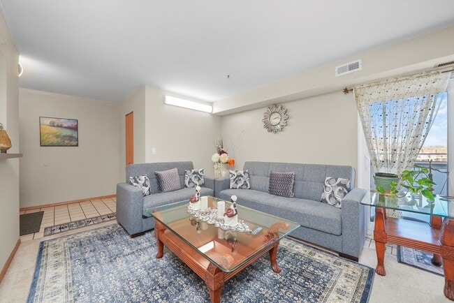 property at 1460 Fairlane Dr