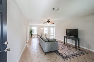 16783 N Bob White Dr in Conroe, TX - Building Photo