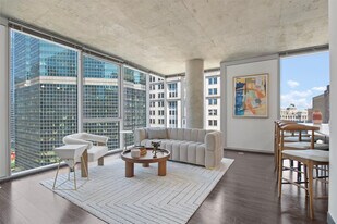 236 W Lake St in Chicago, IL - Building Photo
