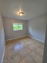 2502 Park Rd in Lehigh Acres, FL - Building Photo - Building Photo