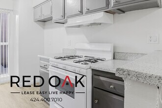 615 Erie St, Unit 116 in Pomona, CA - Foto de edificio - Building Photo