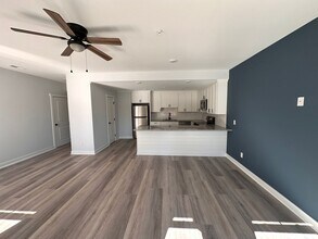 1426 Navaho Trail in Wilmington, NC - Building Photo - Building Photo