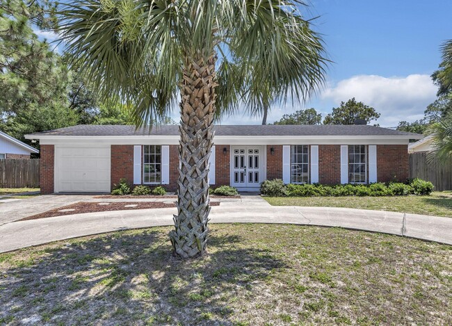 702 Mayflower Ave in Fort Walton Beach, FL - Building Photo - Building Photo