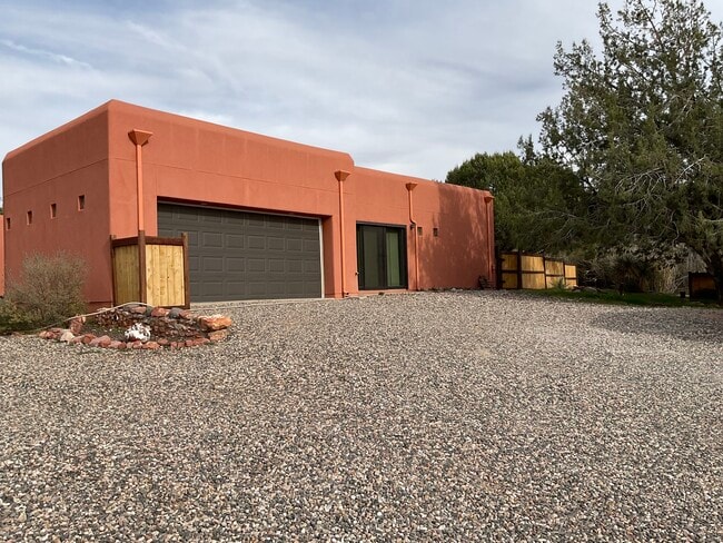 200 Michaels Ranch Dr in Sedona, AZ - Building Photo - Building Photo