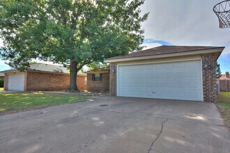 5917 71st St in Lubbock, TX - Building Photo - Building Photo