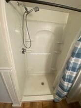 46 Almont St, Unit 3r in Medford, MA - Foto de edificio - Building Photo