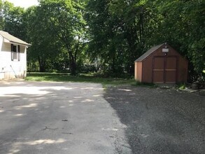 2 Clement Rd in Hudson, NH - Building Photo - Building Photo