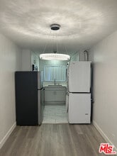 326 S Serrano Ave in Los Angeles, CA - Building Photo - Building Photo