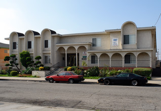 Rivera Apartments in Hawthorne, CA - Building Photo - Building Photo