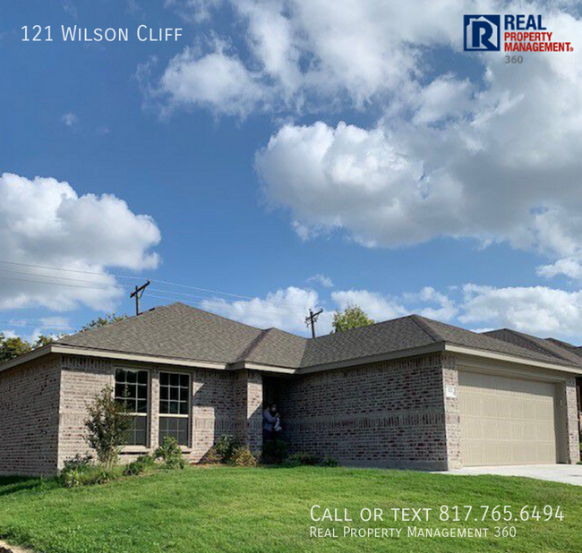 121 Wilson Cliff Dr in White Settlement, TX - Building Photo - Building Photo