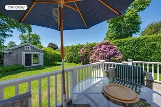 26 Cooper St in Southampton, NY - Building Photo - Building Photo
