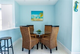 1155 Sandpiper St in Naples, FL - Building Photo - Building Photo