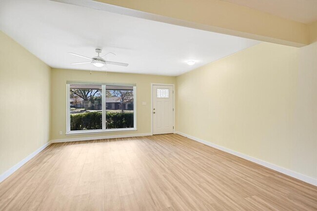 8206 Emberwood Dr in Austin, TX - Building Photo - Building Photo