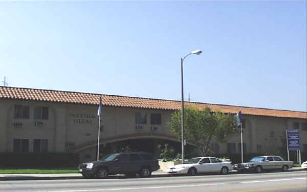 Park Terrace in Reseda, CA - Foto de edificio - Building Photo