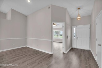 7911 Longshadow Ct in Jacksonville, FL - Building Photo - Building Photo