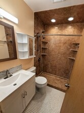 4521 Jade Ln in Madison, WI - Foto de edificio - Building Photo