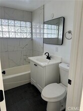 9511 Hayvenhurst Ave in Los Angeles, CA - Building Photo - Building Photo