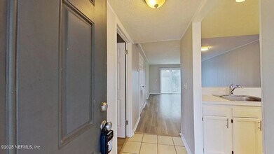 330 6th Ave N in Jacksonville Beach, FL - Building Photo - Building Photo