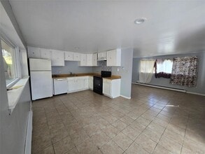 43 Glenmere Homesites Rd in Florida, NY - Building Photo - Building Photo