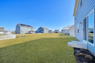 328 Carole St in Sugar Grove, IL - Building Photo - Building Photo
