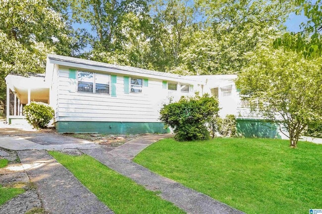 property at 3130 Ashwood Rd
