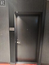 110 Broadway Ave in Toronto, ON - Building Photo - Building Photo