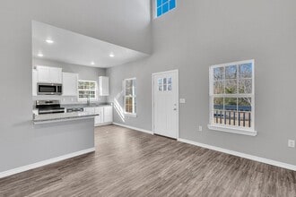 518 Ranier Dr in Longview, TX - Foto de edificio - Building Photo