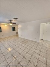 3302 Dolphin Dr in Sebring, FL - Building Photo - Building Photo