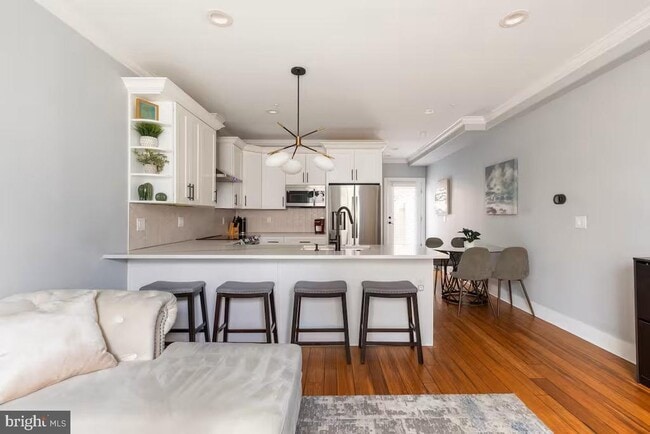 property at 2532 Annin St