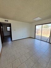 107 E Ave B in South Hutchinson, KS - Building Photo - Building Photo