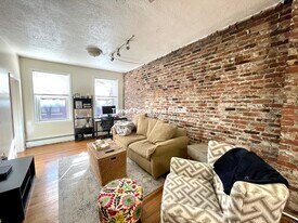 15A Garden St, Unit 2 in Boston, MA - Building Photo
