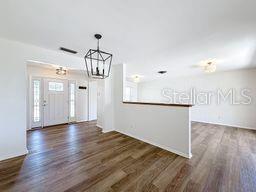 1001 Chinaberry Rd in Clearwater, FL - Building Photo - Building Photo